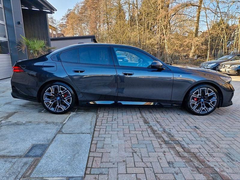 Gebraucht BMW i5 M Sport 250 kW (340 PS) 2023 Grau Limousine