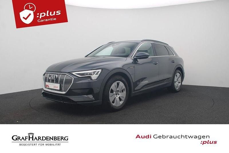 Grau Gebraucht 2023 Audi e-tron Ambiente SUV | 53.980 € - Bild 1/4