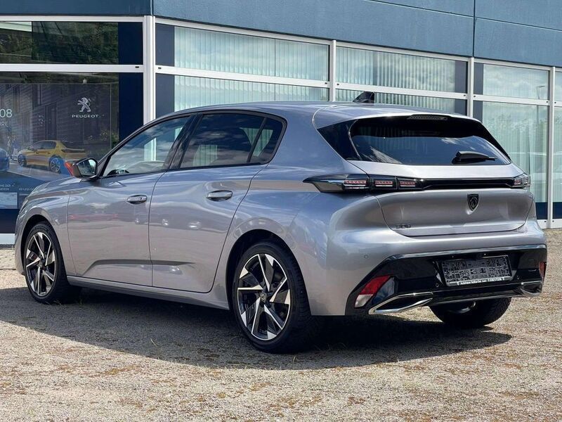 Gebraucht Peugeot 308 Allure 131 PS (96 kW) 2023 Artense silber Limousine