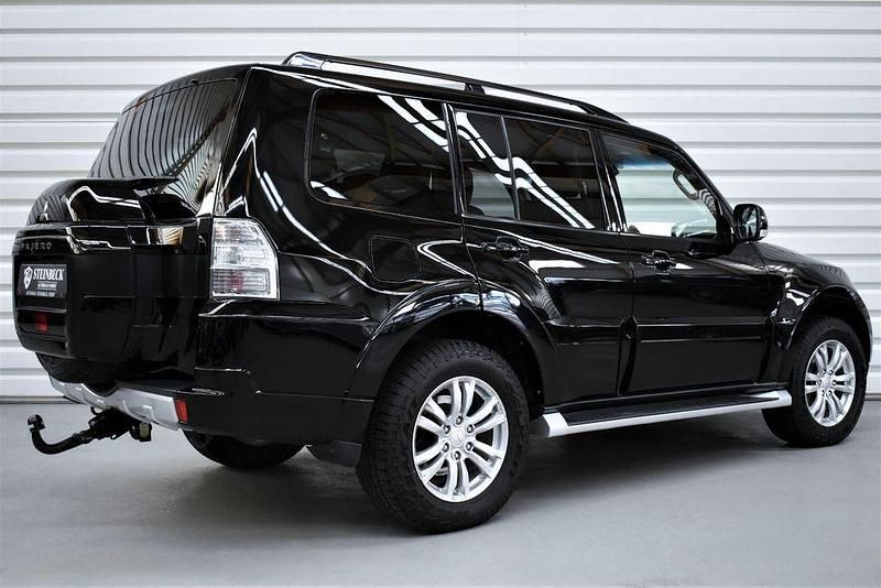 Gebraucht Mitsubishi Pajero Edition 190 PS (139 kW) 2017 Schwarz SUV