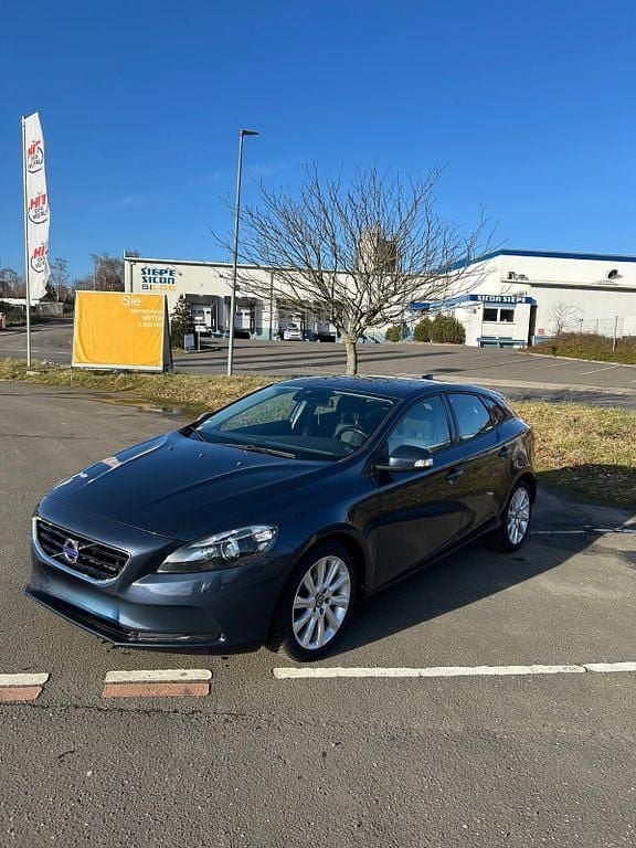 Gebraucht Volvo V40 You! 114 PS (83 kW) 2014 Blau Limousine