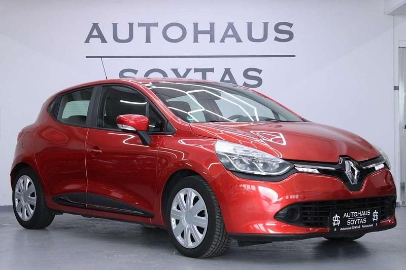 Gebraucht Renault Clio IV Dynamique 73 PS (53 kW) 2015 Rot Kleinwagen