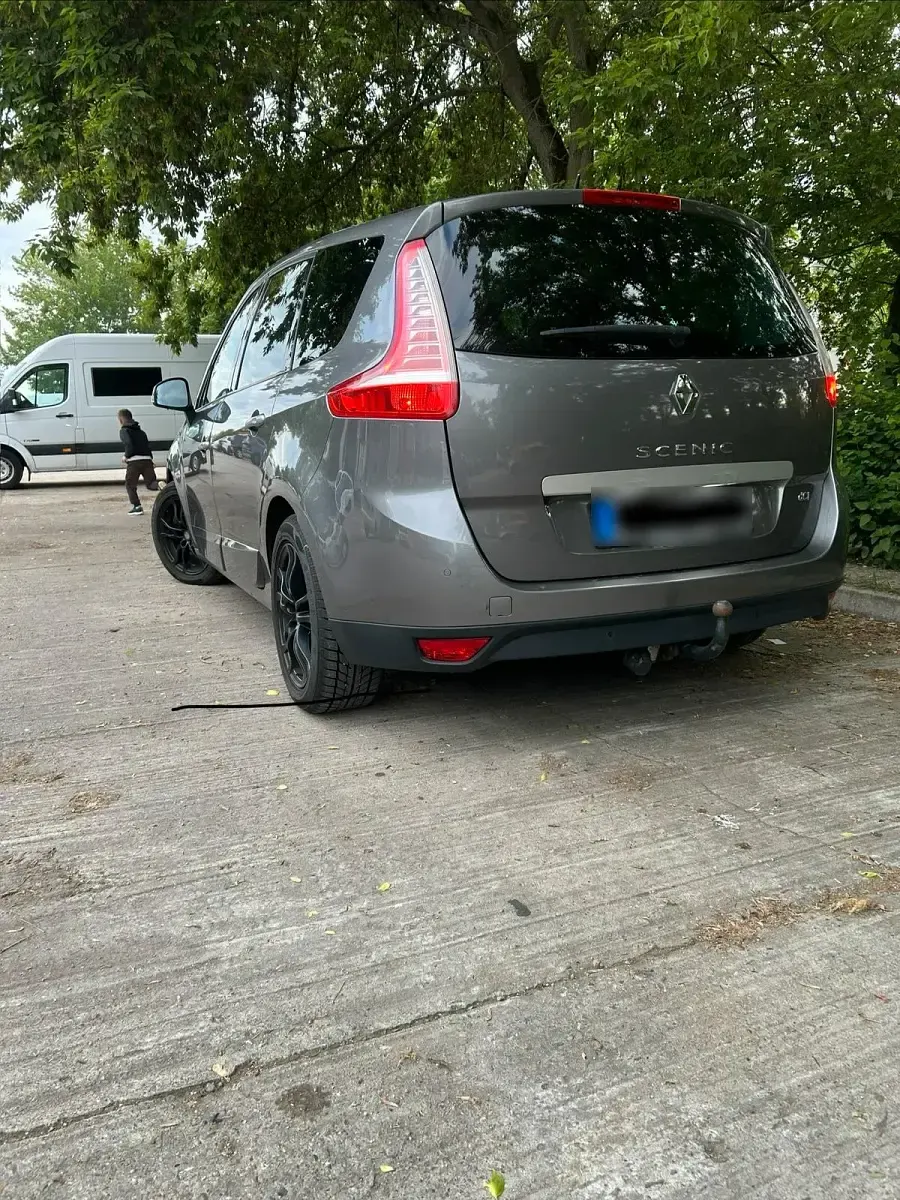 Gebraucht Renault Grand Scénic III 150 PS (110 kW) 2009 Grau Van / Kleinbus
