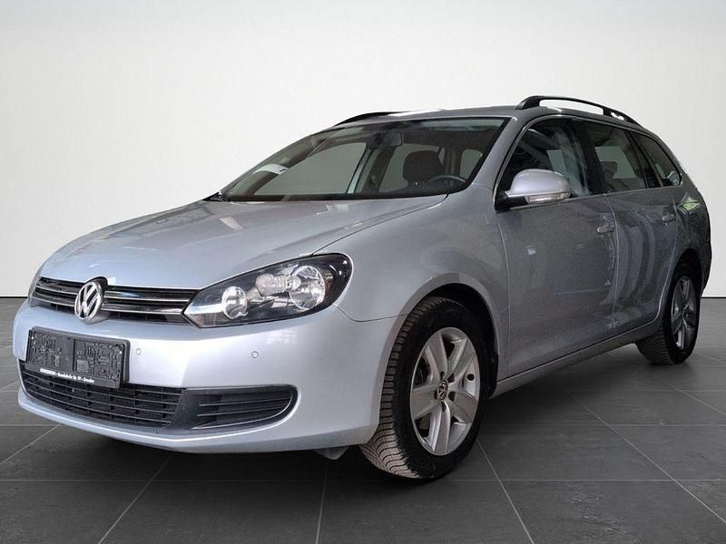 Silber Gebraucht 2010 VW Golf VI Comfortline Kombi | 7.600 € (Teuer) - Bild 1/4
