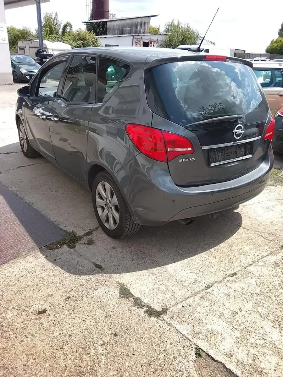 Gebraucht Opel Meriva Innovation 131 PS (96 kW) 2012 Grau Van / Kleinbus