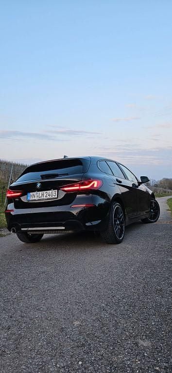 Gebraucht BMW 118 136 PS (100 kW) 2021 Schwarz Kleinwagen