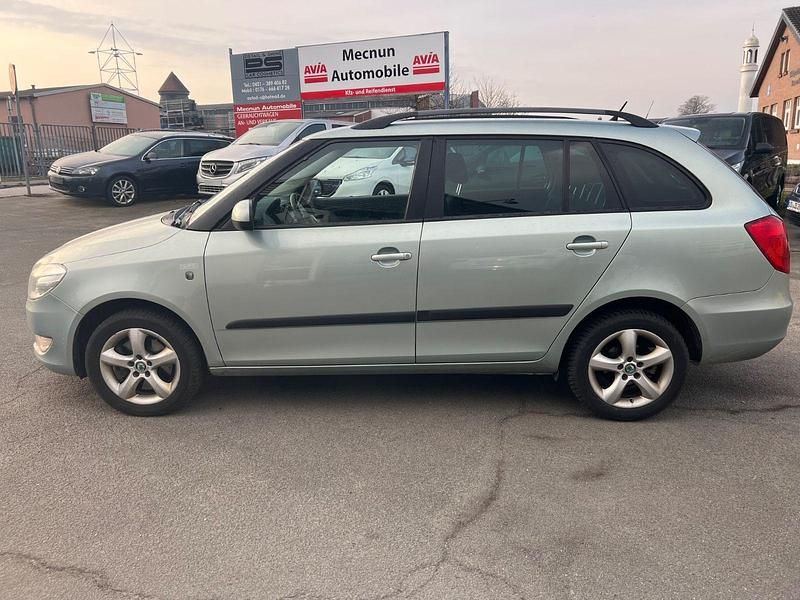 Gebraucht Skoda Fabia Family 105 PS (77 kW) 2012 Grün Kombi