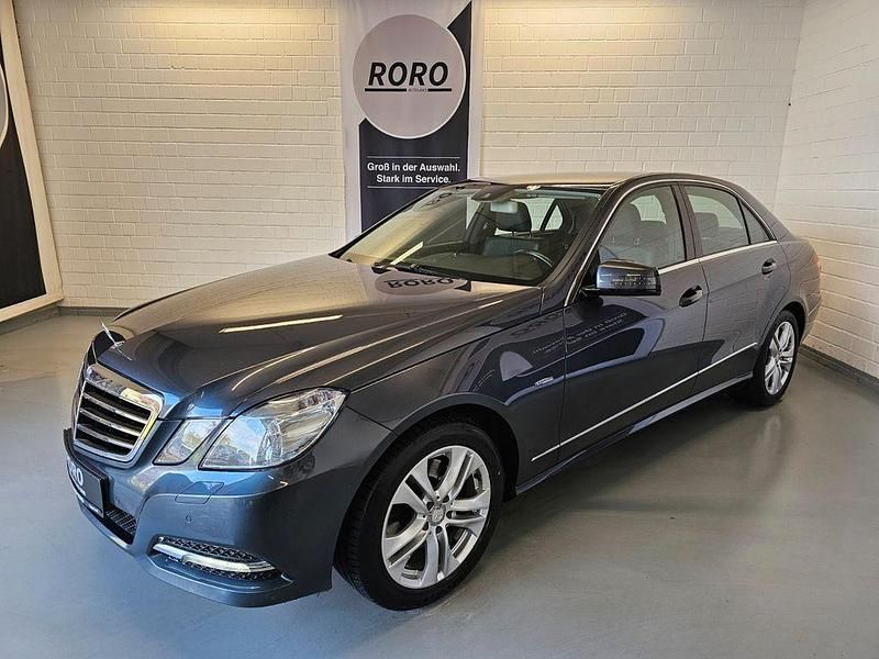 Usata Mercedes E300 252 CV (185 kW) 2012 Grigio Berlina