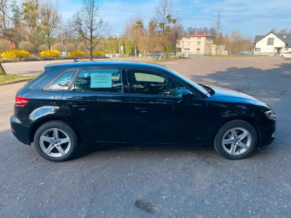 Gebraucht Audi A3 115 PS (84 kW) 2019 Schwarz Limousine