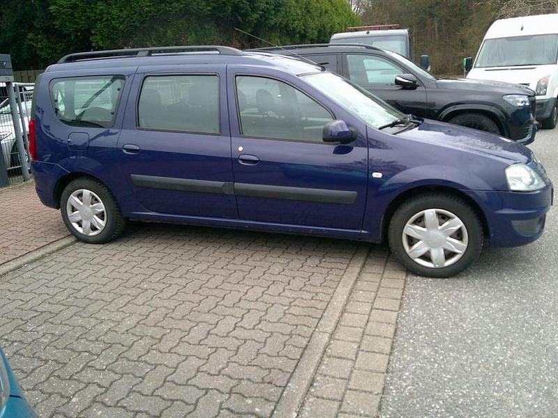 Gebraucht Dacia Logan MCV Lauréate 105 PS (77 kW) 2008 Blau Kombi