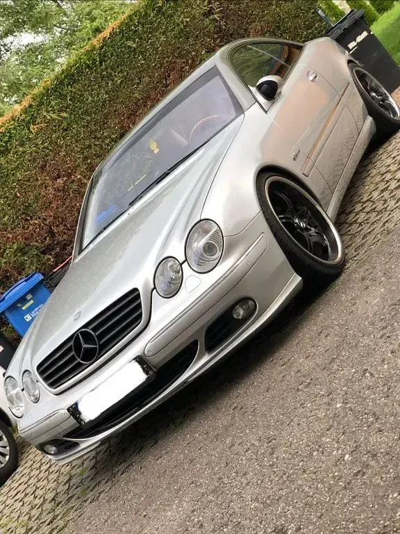 Gebraucht Mercedes CL500 306 PS (225 kW) 2005 Silber Coupé