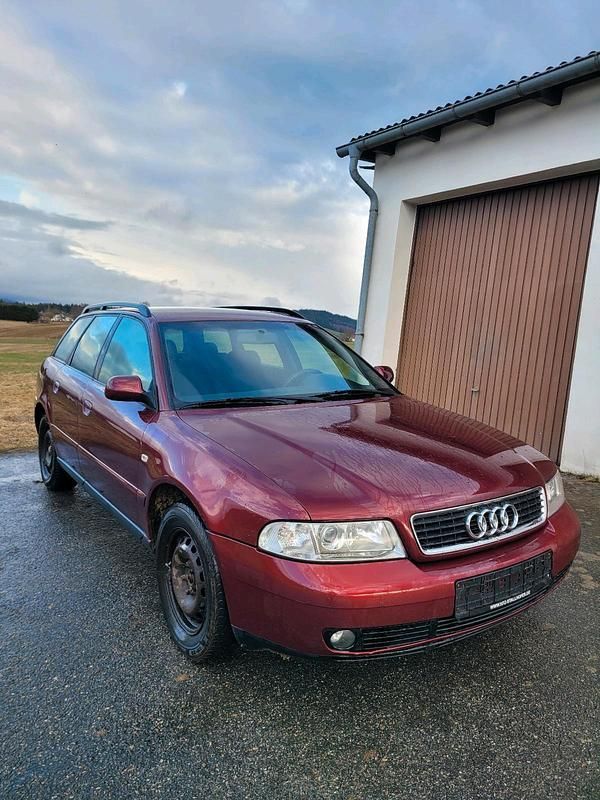 Gebraucht Audi A4 150 PS (110 kW) 2000 Rot Kombi