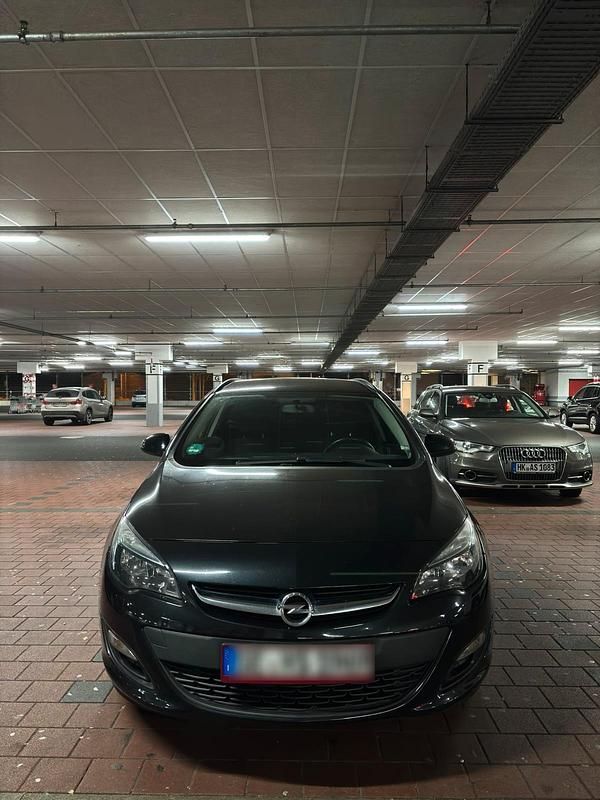 Gebraucht Opel Astra 136 PS (100 kW) 2015 Schwarz Kombi