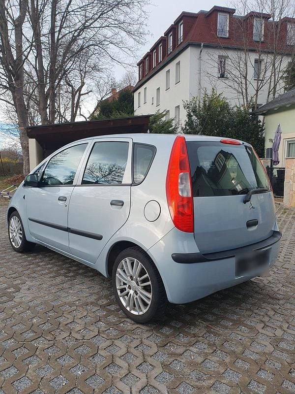 Gebraucht Mitsubishi Colt 95 PS (69 kW) 2005 Blau Kleinwagen