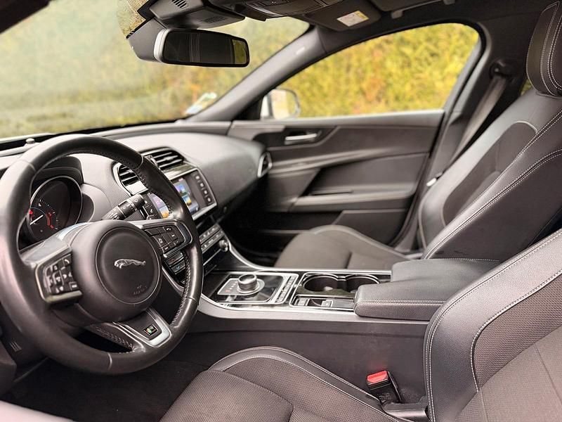 Gebraucht Jaguar XE 2017 Limousine