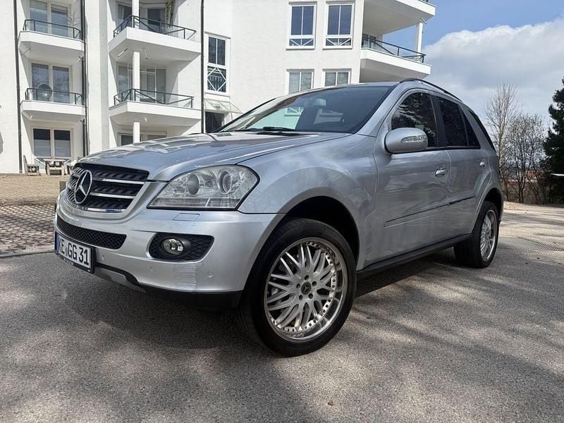 Gebraucht Mercedes ML280 190 PS (139 kW) 2008 Silber SUV