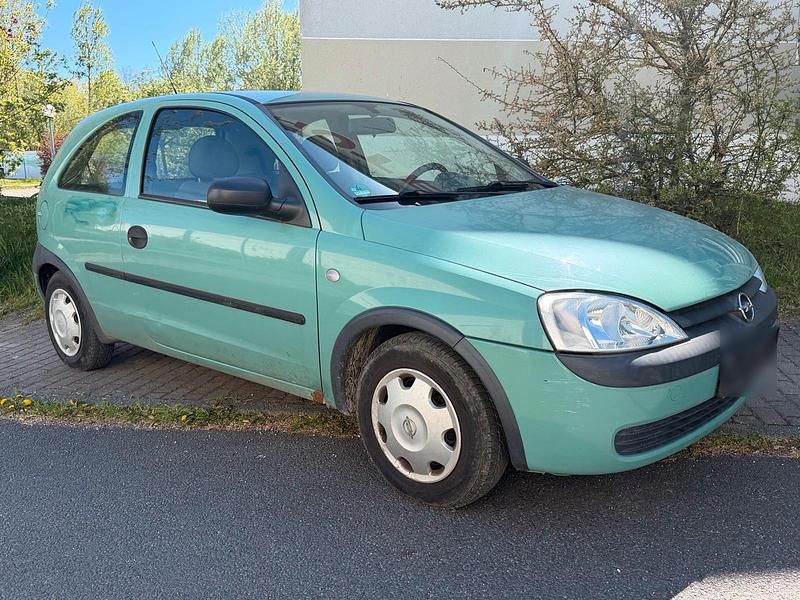 Second-hand Opel Corsa 58 CP (42 kW) 2000 Verde Hatchback