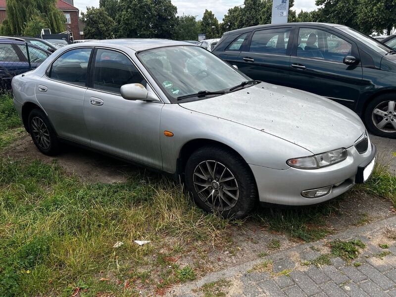 Silber Gebraucht 1997 Mazda Xedos Limousine | 1.499 € - Bild 1/4
