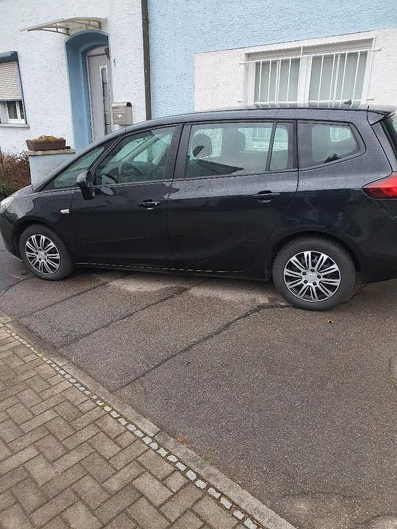 Gebraucht Opel Zafira Tourer Selection 131 PS (96 kW) 2013 Schwarz Van / Kleinbus