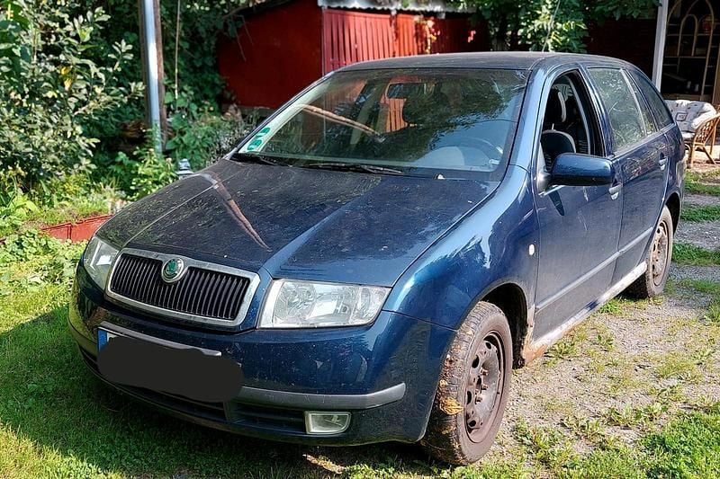 Blau Gebraucht 2004 Skoda Fabia Kombi | 650 € (Superpreis) - Bild 1/2