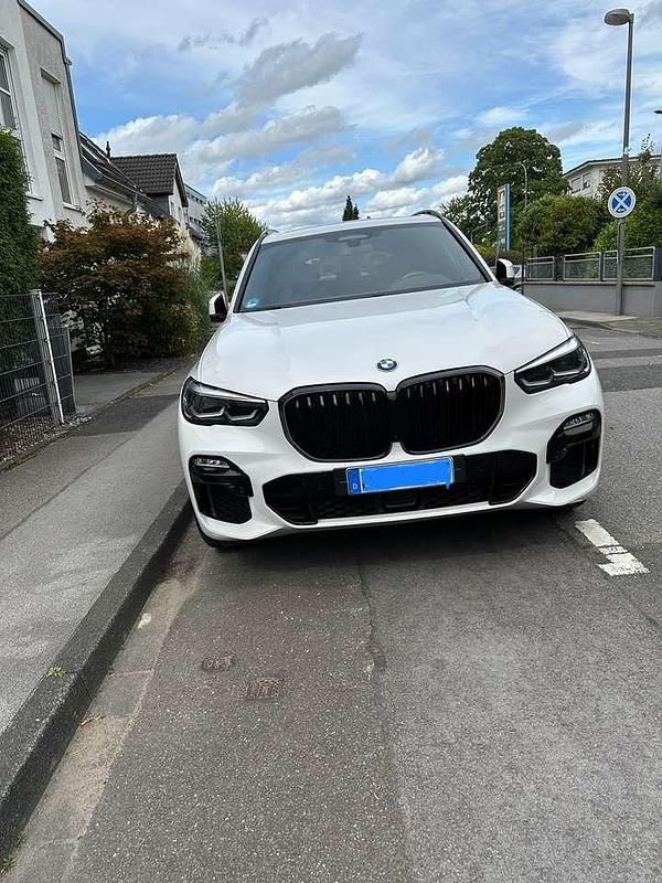 Weiß Gebraucht 2019 BMW X5 M Sport SUV | 49.800 € (Fairer Preis) - Bild 1/4