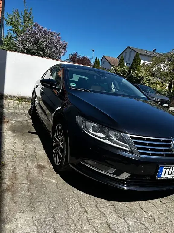 Usado VW CC 140 HP (102 kW) 2012 Preto Sedan