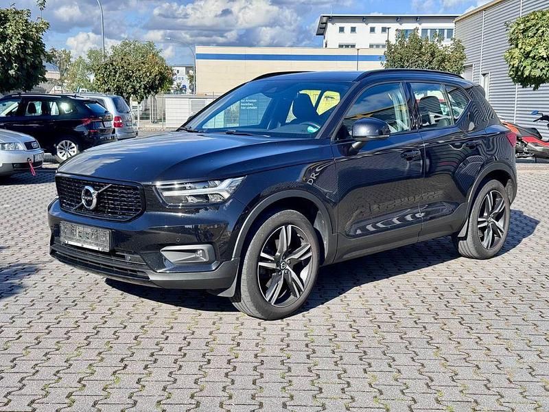 Schwarz Gebraucht 2020 Volvo XC40 R-Design SUV | 24.980 € (Fairer Preis) - Bild 1/4
