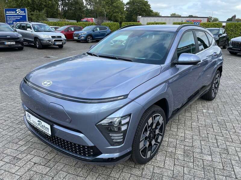 Meta blue Gebraucht 2023 Hyundai Kona Prime SUV | 46.990 € - Bild 1/4