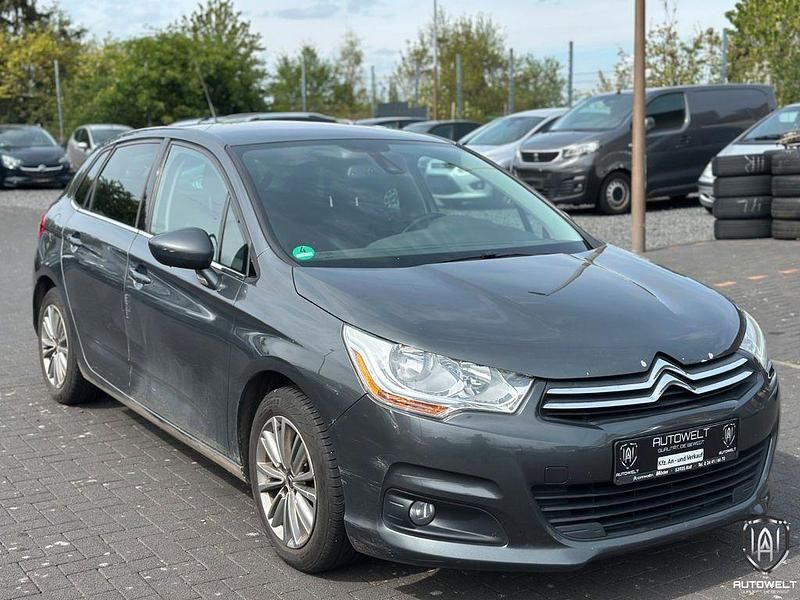 Gebraucht Citroën C4 Tendance 111 PS (81 kW) 2010 Grau Limousine