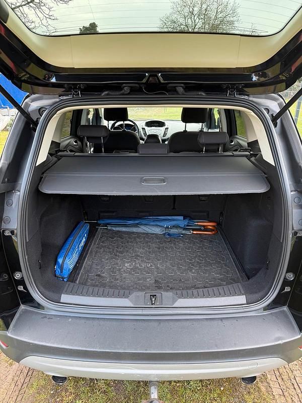 Gebraucht Ford Kuga 150 PS (110 kW) 2013 Schwarz SUV