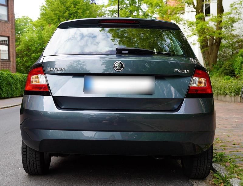 Gebraucht Skoda Fabia 95 PS (69 kW) 2017 Andere farben Kleinwagen