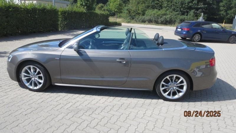 Gebraucht Audi A5 Cabriolet S-Line 190 PS (139 kW) 2016 Grau Cabrio