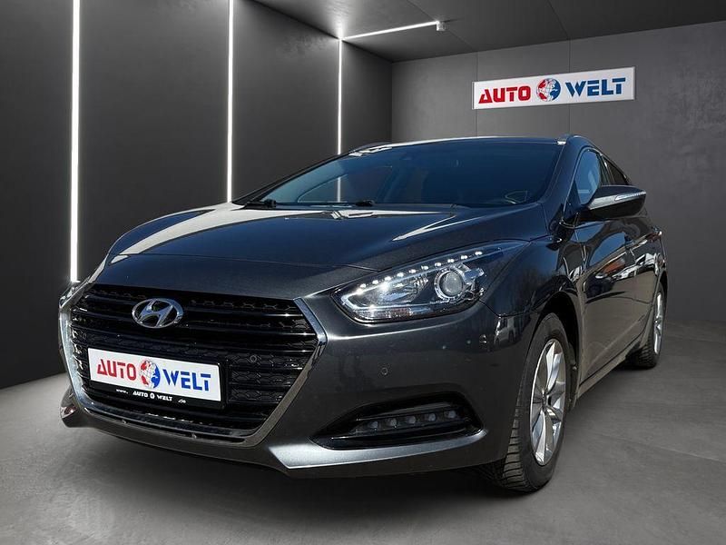 Gebraucht Hyundai i40 116 PS (85 kW) 2015 Grau Kombi