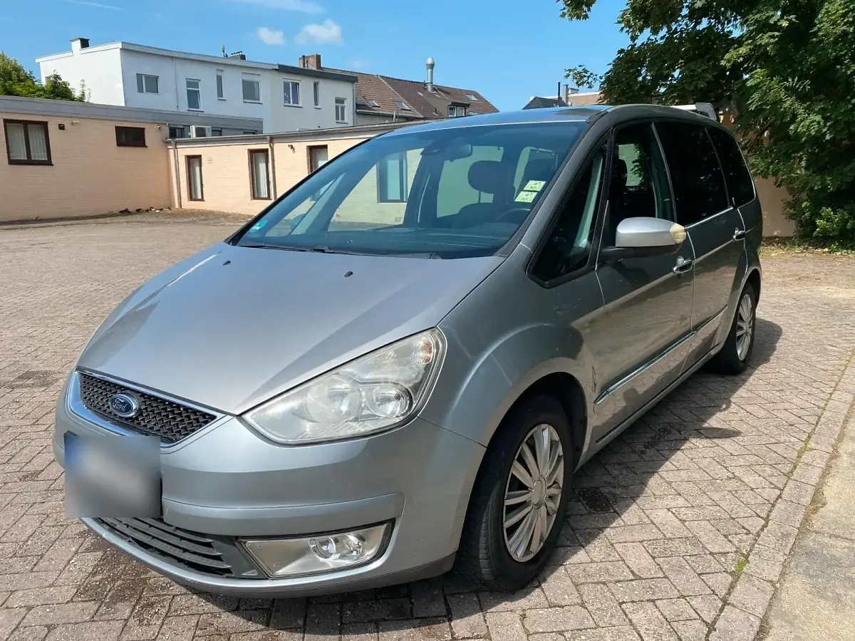 Usata Ford Galaxy 140 CV (102 kW) 2007 Argento Monovolume