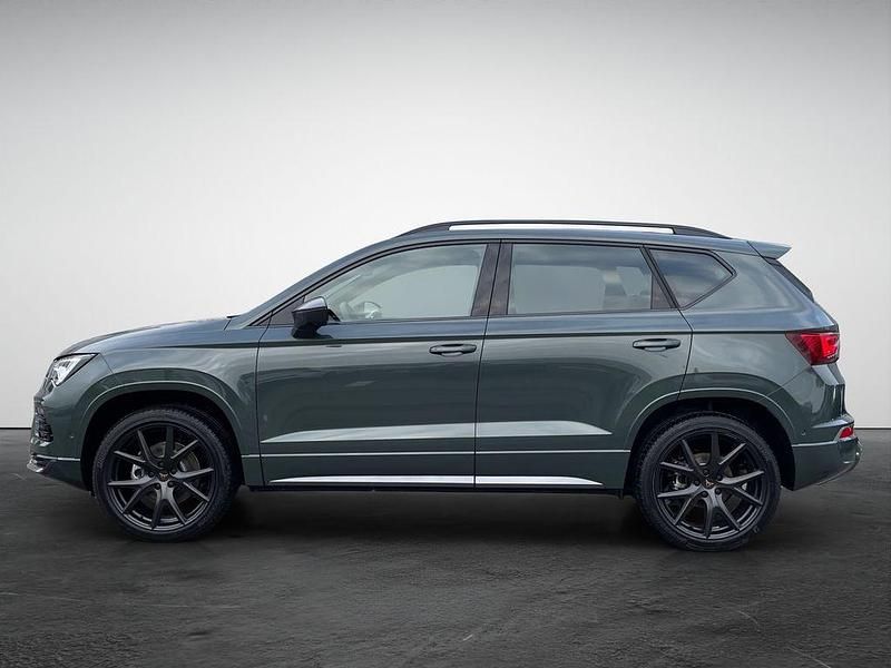 Neu Cupra Ateca 190 PS (139 kW) 2025 Grün (dark forrest green) SUV