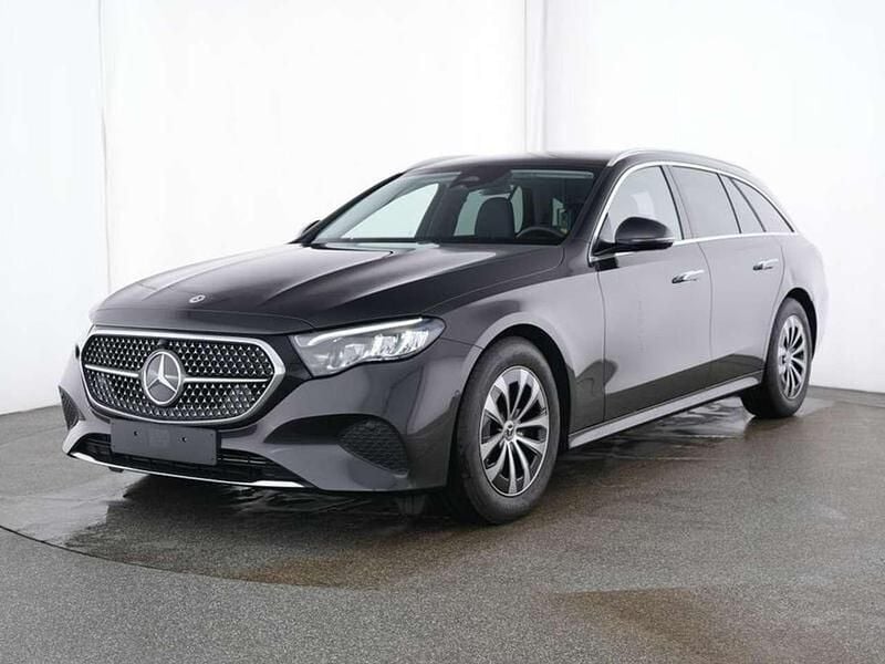 Graphitgrau Gebraucht 2024 Mercedes E220 Avantgarde Kombi | 44.790 € (Superpreis) - Bild 1/4