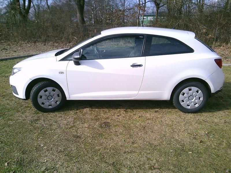 Gebraucht Seat Ibiza SC 60 PS (44 kW) 2011 Weiß Kleinwagen