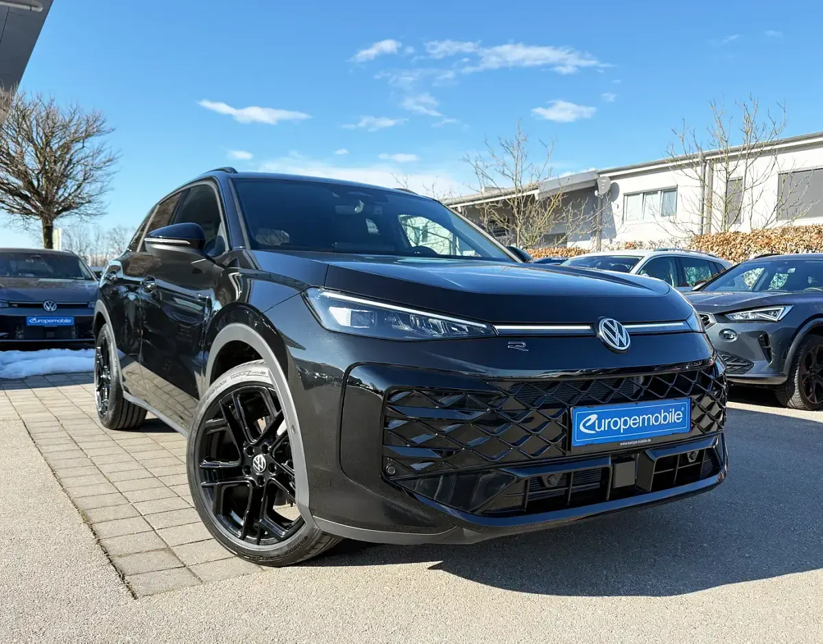 Neu VW T-Roc Sound 150 PS (110 kW) 2026 Grenadillschwarz metallic SUV