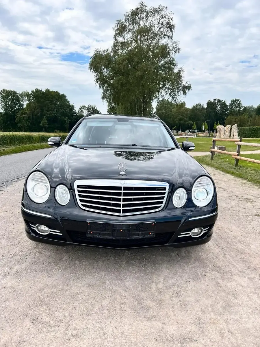 Gebraucht Mercedes E280 231 PS (169 kW) 2007 Schwarz Kombi