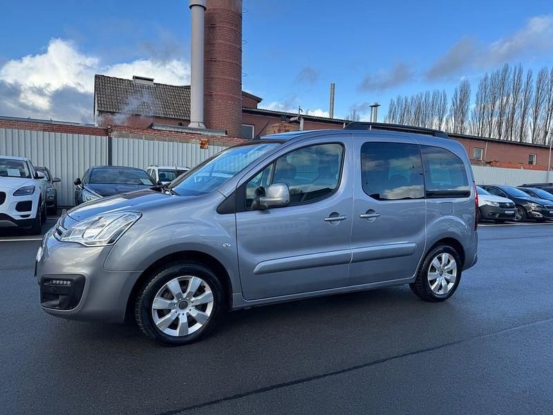 Gebraucht Citroën Berlingo SELECTION 120 PS (88 kW) 2016 Grau Van / Kleinbus