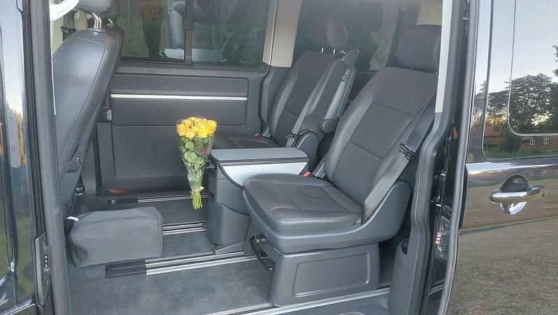 Gebraucht VW Multivan Highline 180 PS (132 kW) 2014 Schwarz Van