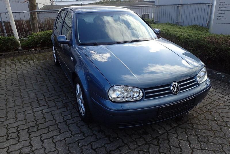 Gebraucht VW Golf IV Pacific 101 PS (74 kW) 2003 Blau Limousine