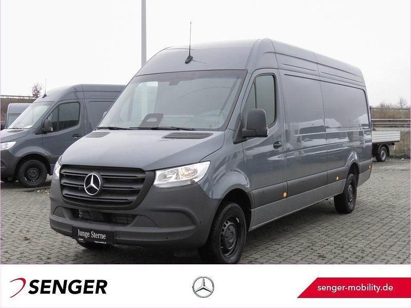 Grau Gebraucht 2024 Mercedes Sprinter Van | 43.852 € (Fairer Preis) - Bild 1/4