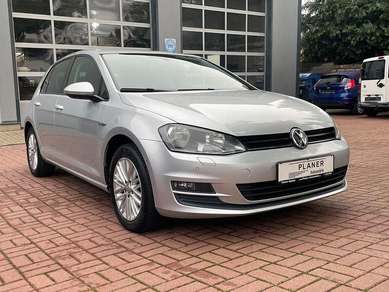 Silber Gebraucht 2014 VW Golf VII Cup Limousine | 13.990 € (Fairer Preis) - Bild 1/4