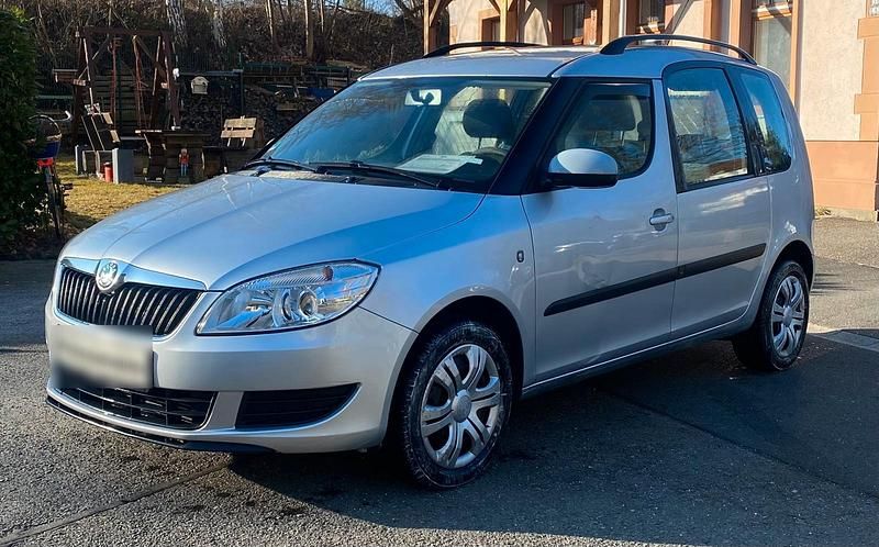 Gebraucht Skoda Roomster 2011 Silber Van / Kleinbus