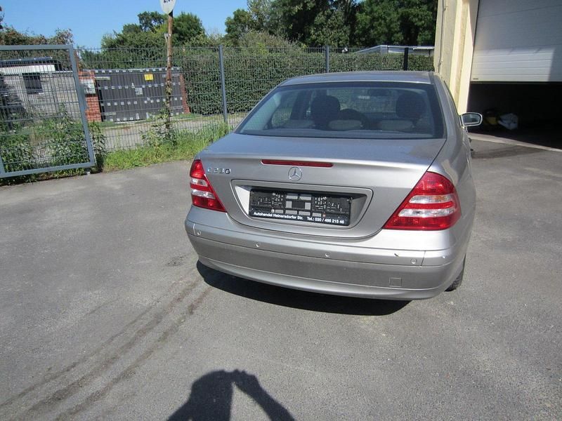 Gebraucht Mercedes C230 204 PS (150 kW) 2006 Limousine