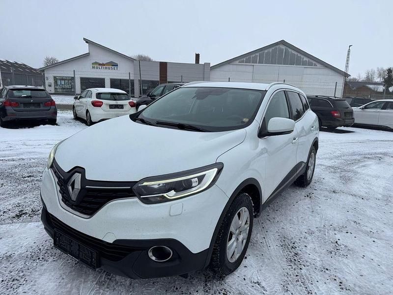 Gebraucht Renault Kadjar Experience 131 PS (96 kW) 2015 Weiß SUV