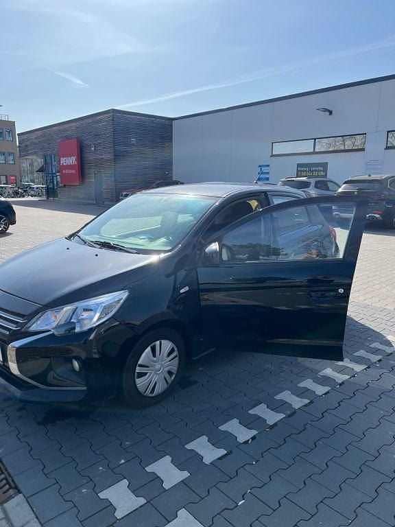 Gebraucht Mitsubishi Space Star Select 71 PS (52 kW) 2024 Schwarz Kleinwagen