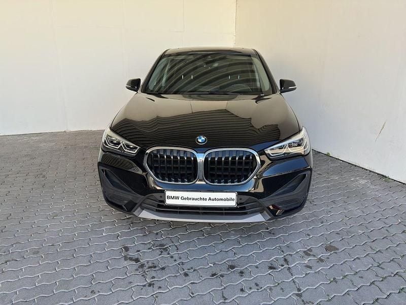 Schwarz Gebraucht 2020 BMW X1 Advantage SUV | 22.680 € (Fairer Preis) - Bild 1/4