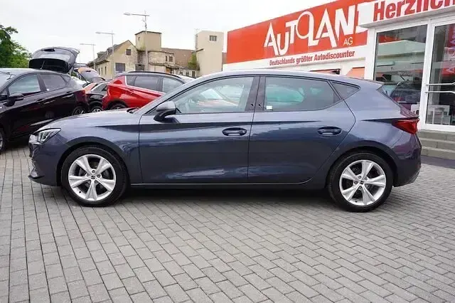 Gebraucht Seat Leon FR 110 PS (80 kW) 2022 Magnetic grau Limousine
